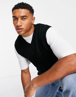 New Look relaxed fit cable knit vest in black