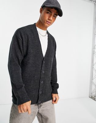 New Look relaxed fit cardigan in dark gray