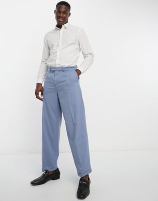 New Look relaxed pleat front pants in blue
