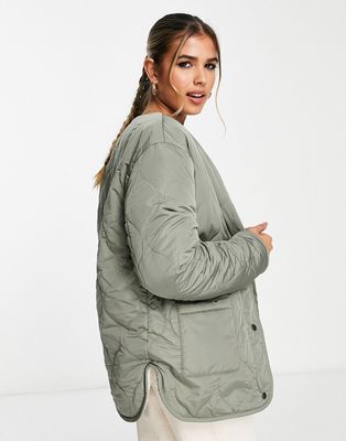 New Look reversible quilted jacket with borg inner in light khaki-Green