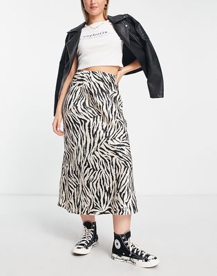 New Look satin midi skirt in zebra print-Black