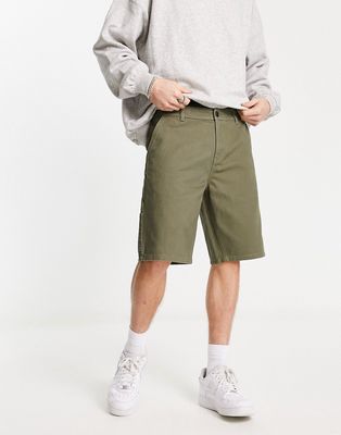 New Look straight leg carpenter shorts in khaki-Green