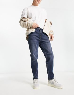 New Look straight tapered jeans in indigo-Blue