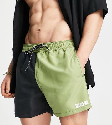 New Look swim shorts in color block green and black-Multi
