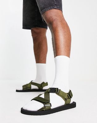 New Look technical sandals in dark khaki-Green