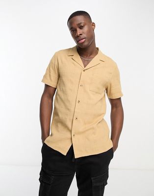 New Look textured camp collar shirt in tan-Brown