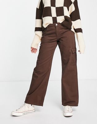 New Look wide leg cargo jeans in brown