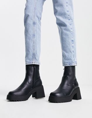 New Look zip front flat chunky chelsea boot in black