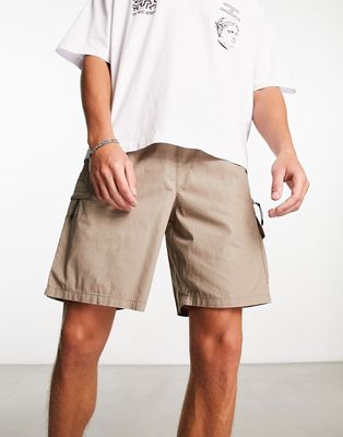 New Look zip pocket shorts in brown
