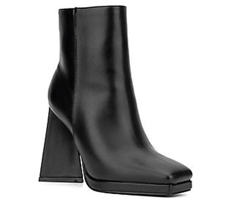New York & Company Women's Yolana Bootie