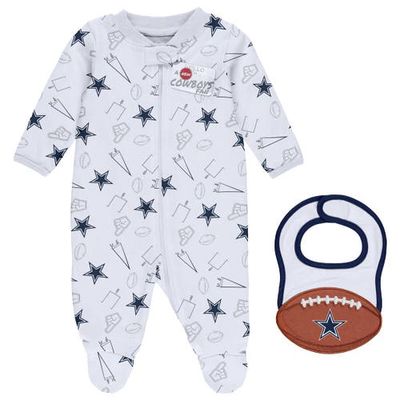 Newborn & Infant WEAR by Erin Andrews White Dallas Cowboys Sleep & Play Full-Zip Sleeper & Bib Set