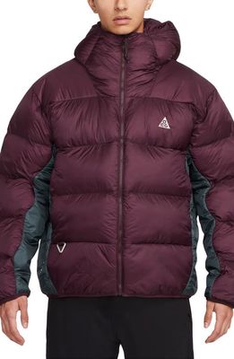 Nike ACG Therma-FIT Water Repellent Insulated Packable Puffer Jacket in Night Maroon/Deep Jungle