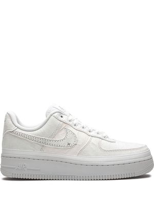 Nike Air Force 1 Low LX "Reveal - Black Swoosh" sneakers - White