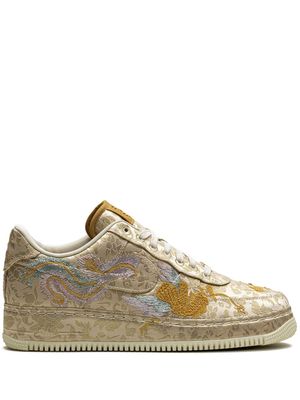 Nike Air Force 1 Low "Year of the Dragon 2024" sneakers - Gold