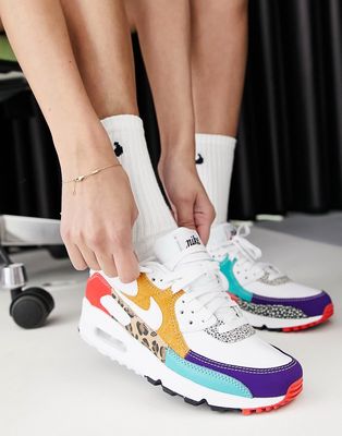 Nike Air Max 90 SE sneakers in white/multi