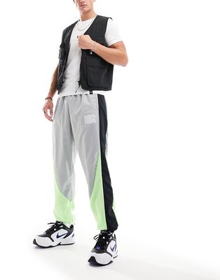 Nike Basketball Starting 5 woven panel sweatpants-Black