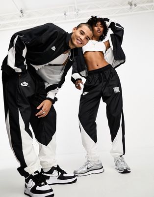 Nike Basketball Starting Five woven pant in black and white