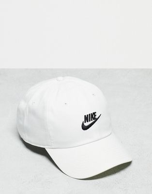 Nike Club cap in white