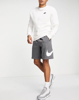 Nike Club short in charcoal-Gray