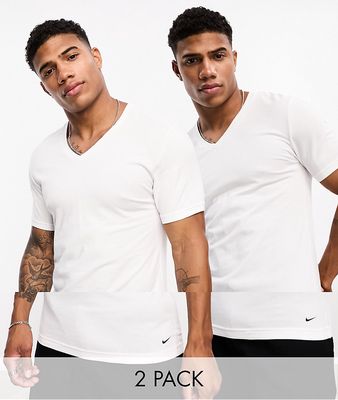 Nike Dri-FIT Essential Cotton Stretch 2 pack T-shirt in white