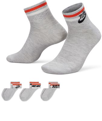 Nike Essential 3-pack ankle socks in gray heather