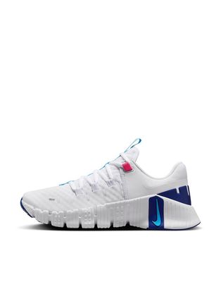 Nike Free Metcon 5 sneakers in white