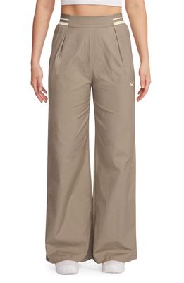 Nike High Waist Cotton Pants in Khaki/Sanddrift