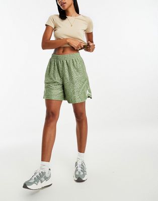 Nike Jordan diamond shorts in green