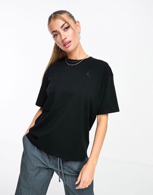 Nike Jordan essential t-shirt in black