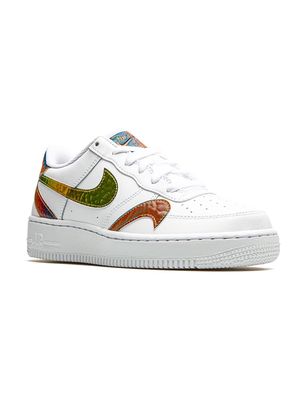 Nike Kids Air Force 1 Low LV8 "Misplaced Swooshes" sneakers - White