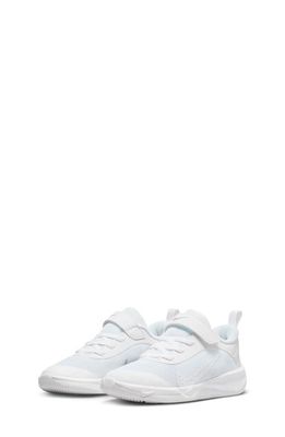 Nike Kids' Omni Multi-Court Sneaker in White/White/Pure Platinum