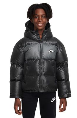 Nike Kids' Sportswear Water Repellent Hooded Puffer Jacket in Black/Smoke Grey/White