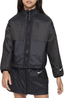 Nike KIids' Sportswear Water Repellent Ripstop Jacket in Black/Black/Black