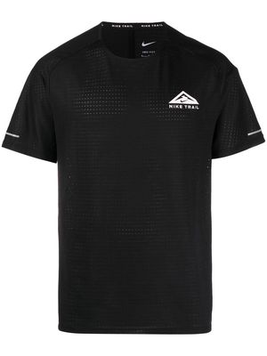 Nike logo-print trail running T-shirt - Black