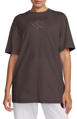 Nike Oversize Embroidered T-Shirt in Baroque Brown/Smokey Mauve