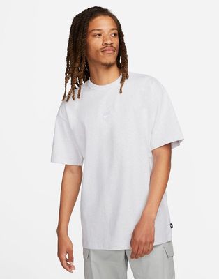 Nike Premium Essentials T-shirt in gray