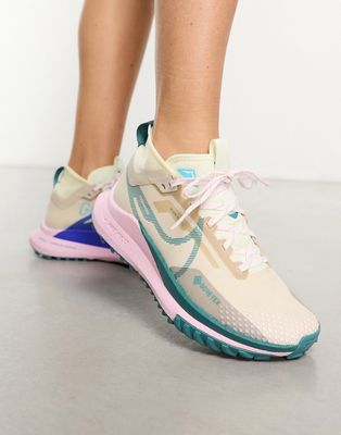 Nike React Pegasus Trail 4 GORE-TEX sneakers in sanddrift-Neutral