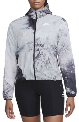 Nike Repel Tie Dye Water Repellent Hooded Jacket in Black/Black/Photon Dust