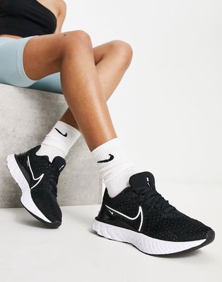 Nike Running React Infinity Run Flyknit 3 sneakers in black/white