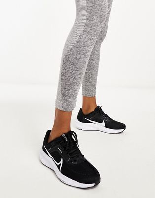 Nike Running Vomero 17 in black and white