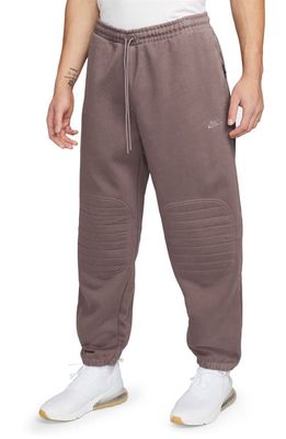 Nike Solo Swoosh Fleece Sweatpants in Baroque Brown/White