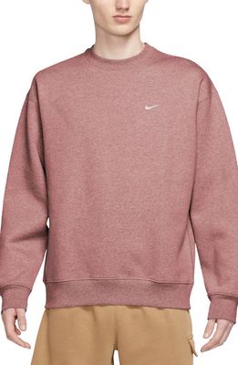 Nike Solo Swoosh Oversize Crewneck Sweatshirt in Red Stardust/White