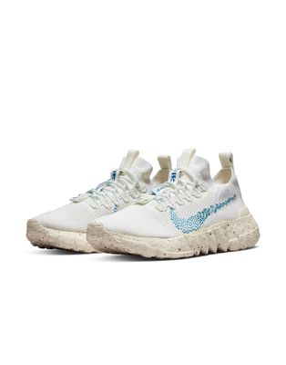 Nike Space Hippie 01 sneakers in white/Dutch blue