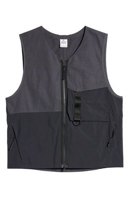 Nike Sportswear Tech Pack Unlined Vest in Anthracite/Black/Black
