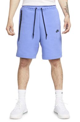 Nike Tech Fleece Sweat Shorts in Polar/Black