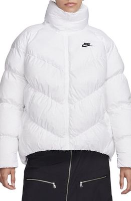 Nike Therma-FIT Loose Puffer Jacket in White/Black