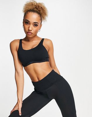 Nike Training Alate Coverage Dri-FIT light support sports bra in black
