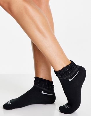 Nike Training Everyday Lightweight unisex ankle socks in black