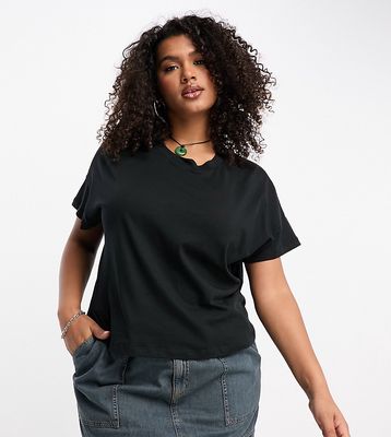 Noisy May Curve t-shirt in black