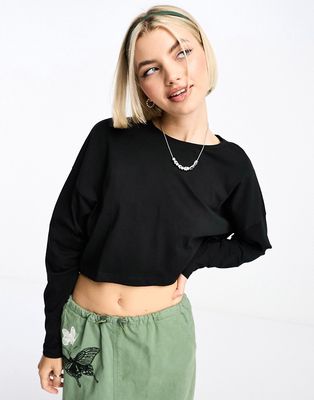 Noisy May loose cropped T-shirt in black